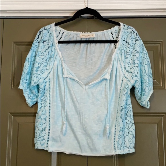 Abercrombie & Fitch Lace Top Sz M - Picture 1 of 4